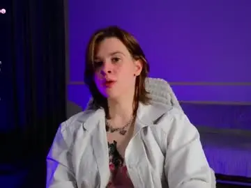 Chaturbate Live Sex Cam of lorapuffs