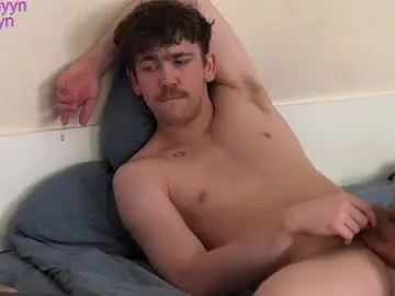 Chaturbate Best live sex cam show of luca_syn