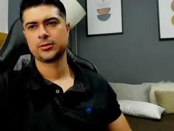Chaturbate Adult Webcam of adam_clarke