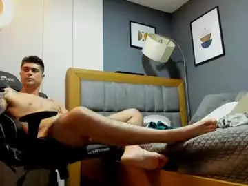 Chaturbate Watch Live Sex Cams of adam_clarke