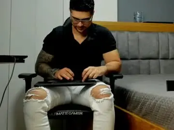 Chaturbate Sex Cam of adam_clarke