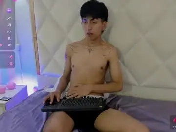 Chaturbate Adult Webcams of aress_tay