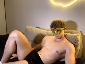 Chaturbate Live Sex Cam of deniel_horny