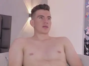 Chaturbate Free Porn Cam of mikaelslow