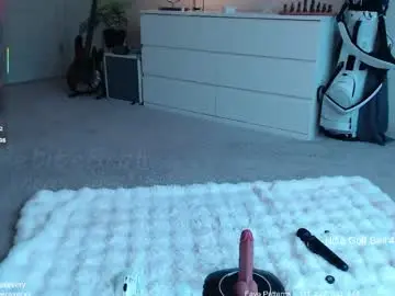 Chaturbate Best live sex cam show of petitebrat