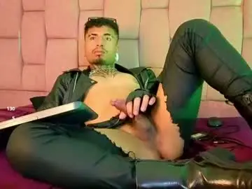 Chaturbate Sex Cam of juancamilo66_