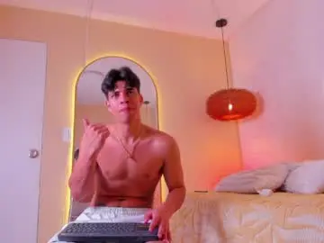 Chaturbate Private Sex Chat of benjamin_more