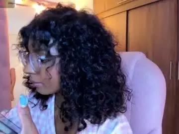 Chaturbate Nude Webcam of alika_houston