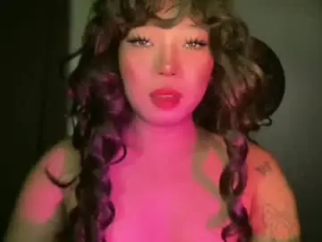 Chaturbate Live Sex of makemesquirt_xxx