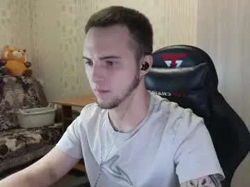 Chaturbate Live Sex Cam of golden_boyyy21