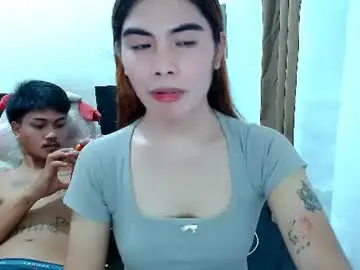 Chaturbate Free Porn Cam of mikhayla_and_zeus_room