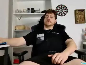 Chaturbate Free Porn Cam of aaronlegend