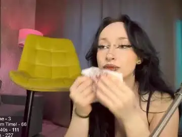 Chaturbate Live Sex Cam of nerdy_freyua