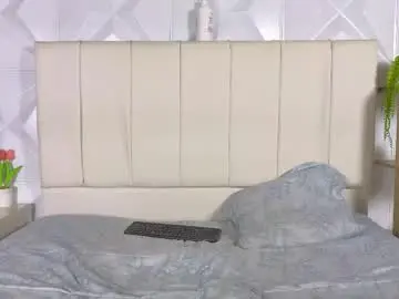 Chaturbate Sex Cam of emily_and_sebastiann