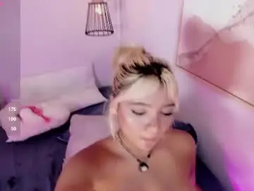 Chaturbate Adult Video Chat of emilly_mell