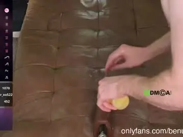 Chaturbate Free Porn Cam of heyhotty1
