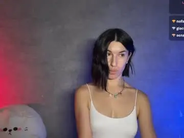 Chaturbate Best live sex cam show of smaillev
