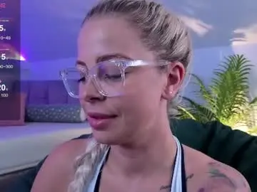 Chaturbate Live Sex Cam of blueyeskate