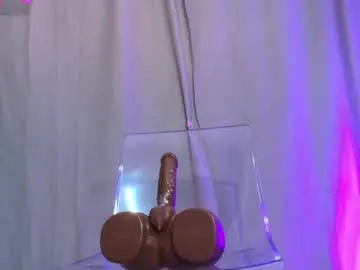 Chaturbate Free Porn Cam of coralkihot
