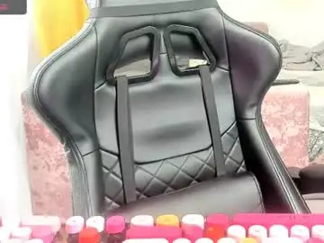 Chaturbate Live Sex Cam of _feralberry__