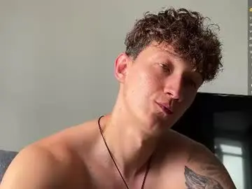 Chaturbate Free Live Porn of lyon_power_