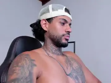 Chaturbate Sex Cam of luigi1_