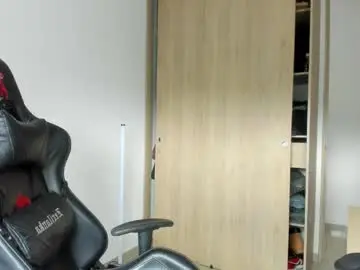 Chaturbate Adult Video Chat of derekmuller11