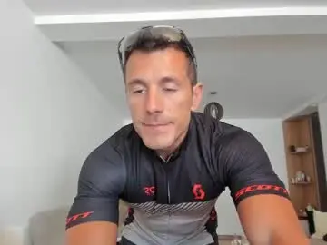 Chaturbate Sex Cam of roberto4ever