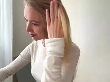 Chaturbate Live Sex Cam of bebravee