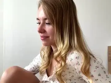 Chaturbate Watch Live Sex Cams of bebravee