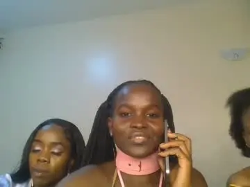 Chaturbate Sex Chat of hot_petite12