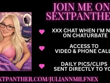 Chaturbate Live Porn of juliannmilfnextdoor