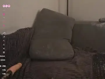 Chaturbate Free Porn Cam of jennyplaudis_