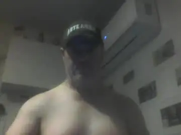 Chaturbate Live Sex Cam of kiwiguy19773