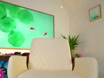 Chaturbate Live Sex Cam of emmasky69