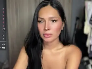 Chaturbate Live Sex Cam of h34rtsforcami