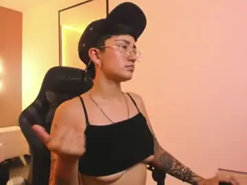 Chaturbate Free Live Porn of nelly_swan
