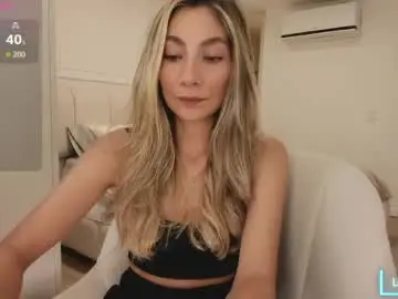 Chaturbate Watch Live Sex Cams of emyconneer