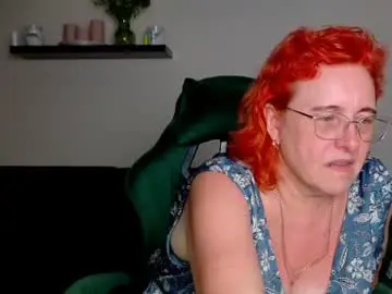 Chaturbate Watch Live Sex Cams of joannaandneighbour