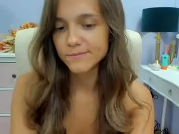 Chaturbate Watch Live Sex Cams of emilly_lust99