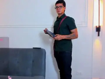 Chaturbate Live Sex of paradise_boy_s