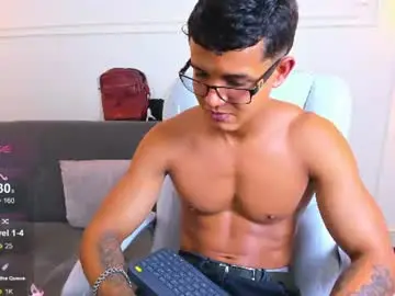 Chaturbate Adult Video Chat of paradise_boy_s