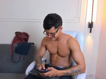 Chaturbate Adult Video Chat of paradise_boy_s