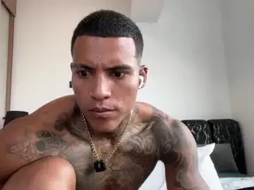 Chaturbate Free Live Porn of jordandenis17