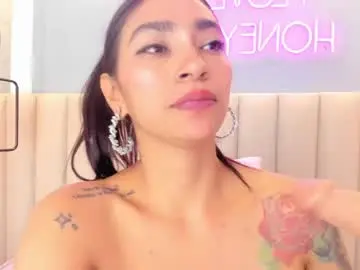 Chaturbate Nude Webcam of leamonroe__