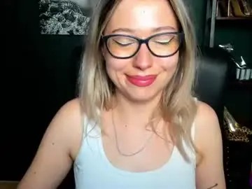 Chaturbate Adult Video Chat of heidi_pleasure