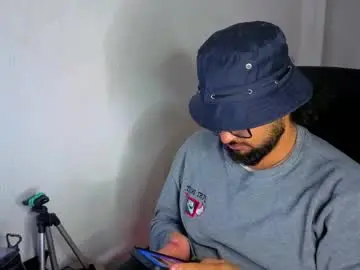 Chaturbate Live Porn of ernesto_rodriguez_82