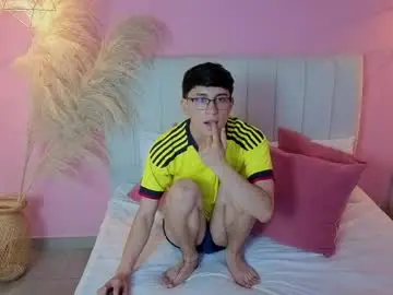 Chaturbate Free Live Porn of ryan_valentino