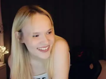 Chaturbate Sex Chat of thehousemaid1