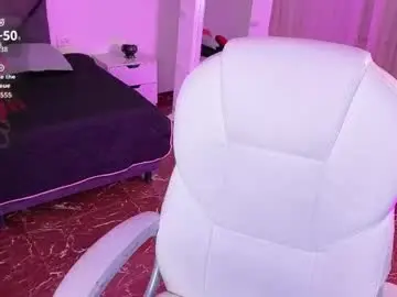 Chaturbate Watch Live Sex Cams of littlee_red